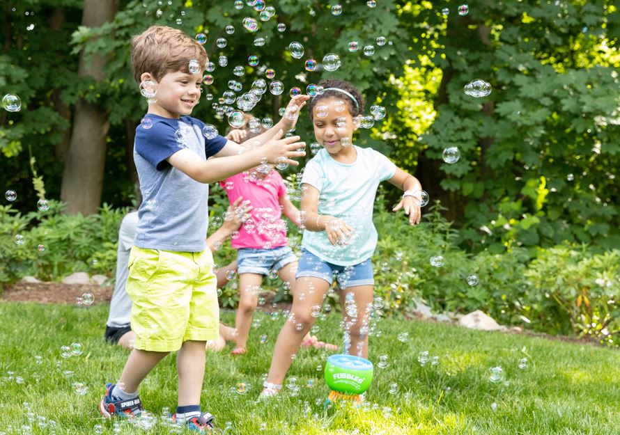 Fubbles No-Spill Fun-Finiti Bubble Machine - Image 3